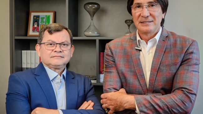 Dov Gilvanci Levi e Janguiê Diniz, da Cypher Financial AI | Foto: Divulgação